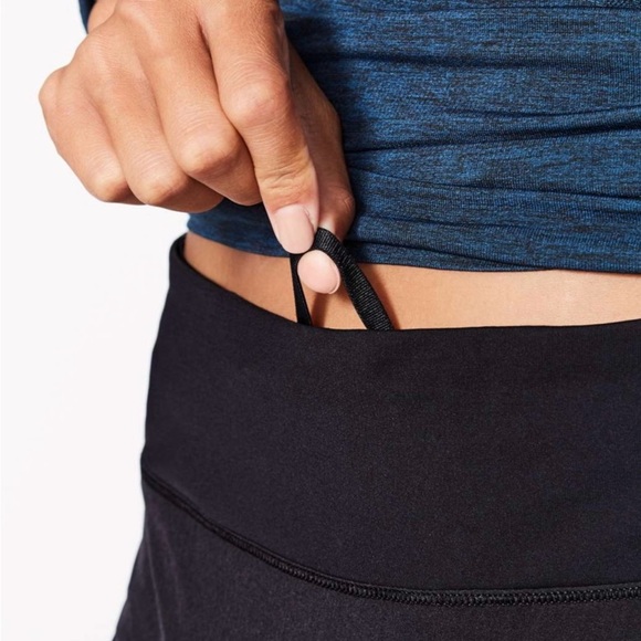 Rare Lululemon Circuit Breaker Skirt Shorts II Black 13” Retired Edition Sz 10 - Picture 5 of 9